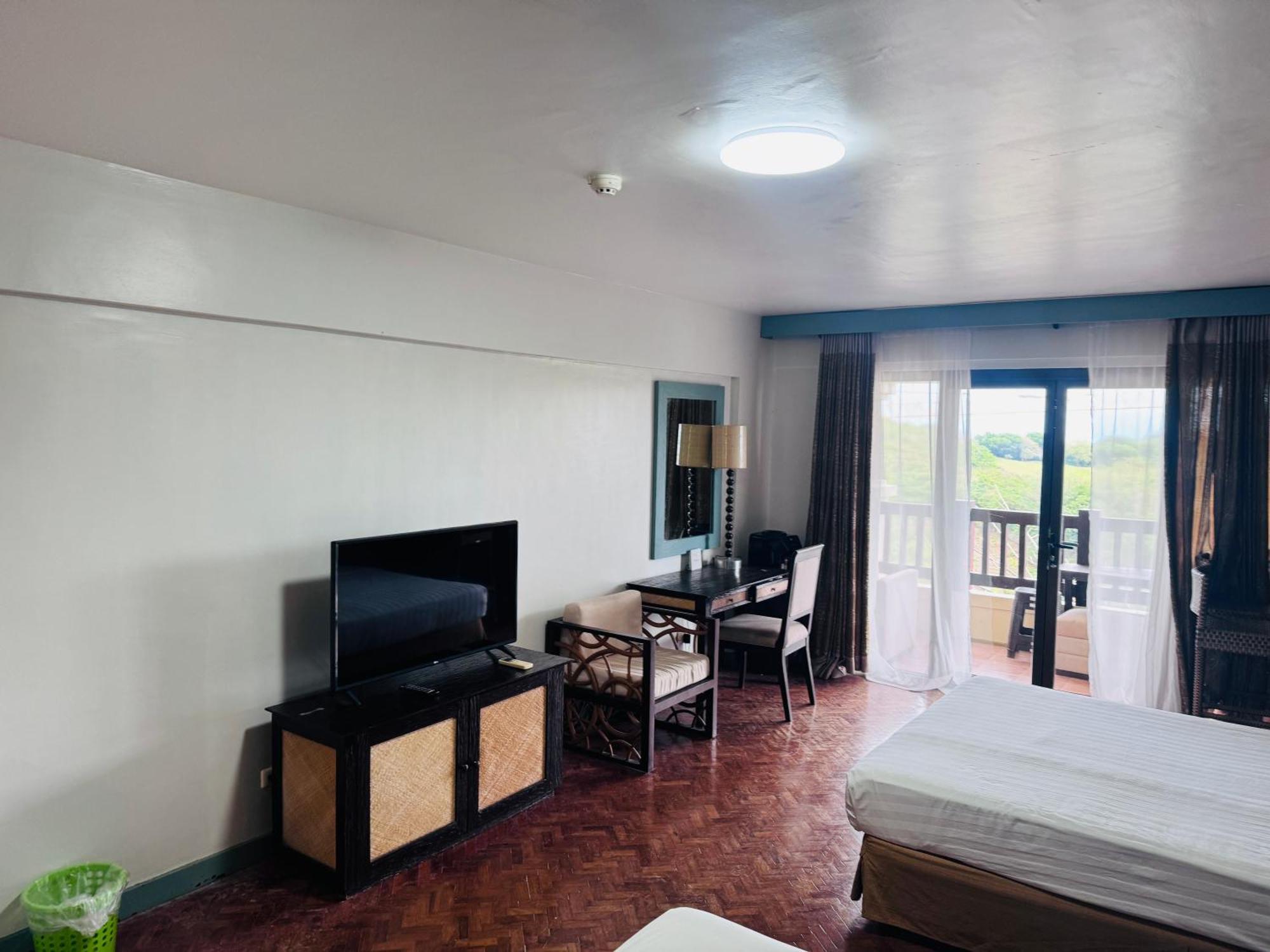 Alta Vista De Boracay F205 * Yapak